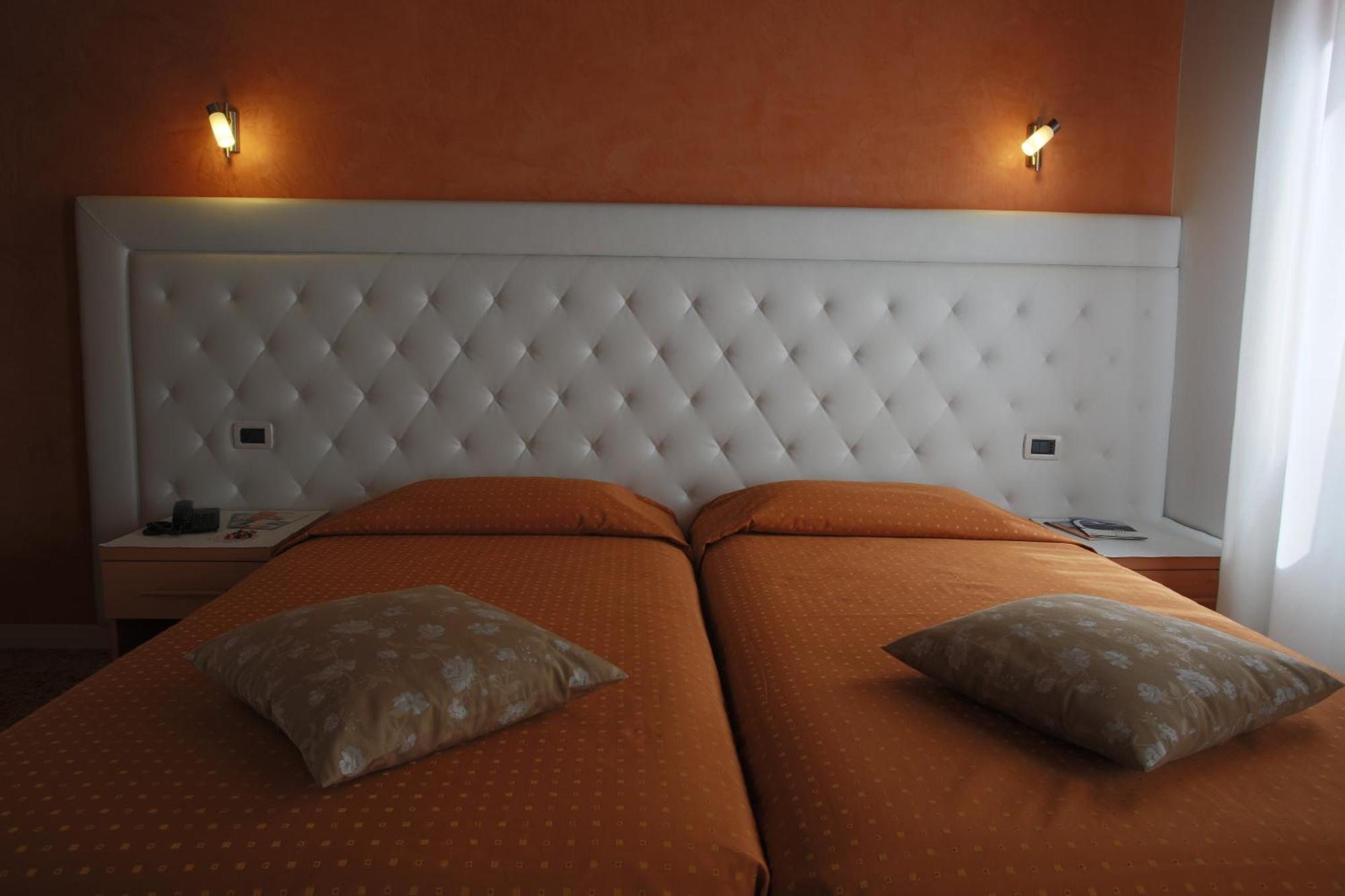 Hotel Roma Cittadella Esterno foto
