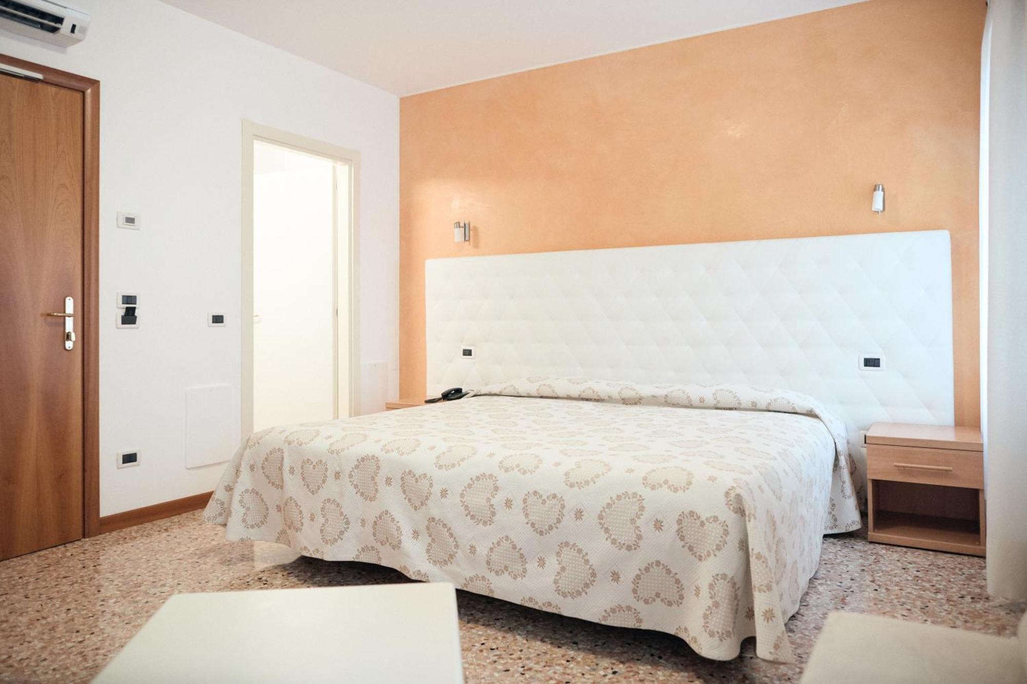 Hotel Roma Cittadella Esterno foto