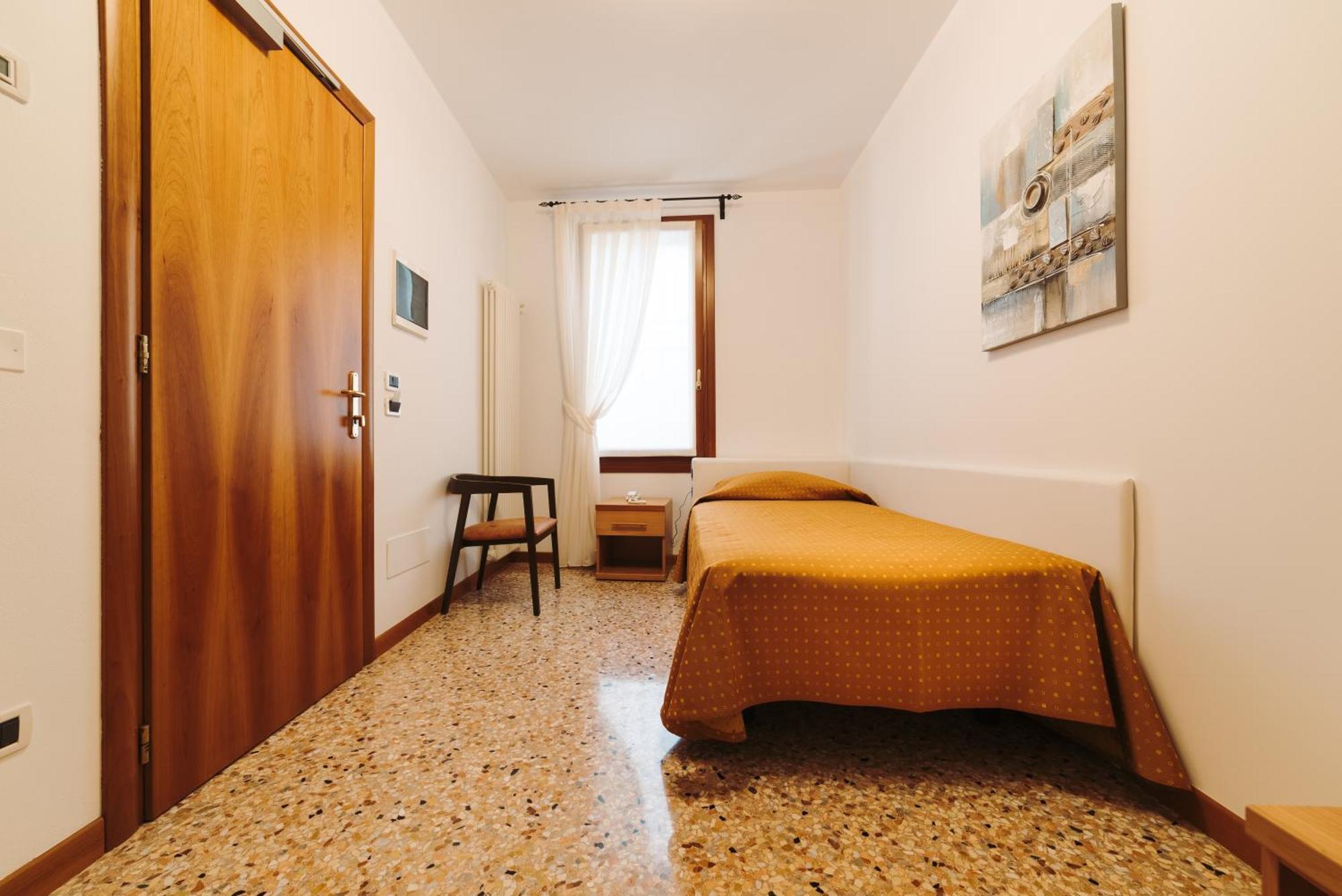 Hotel Roma Cittadella Esterno foto